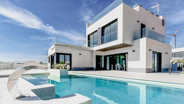 Sustainable Energy for Your Pool